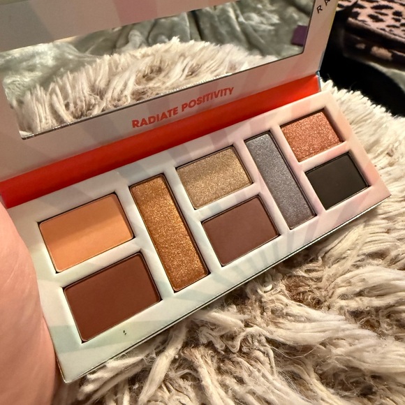 Sephora Gold and Brown Eyeshadow Palette - Picture 2 of 3